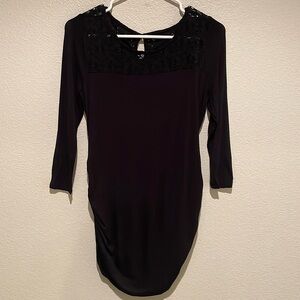 Black maternity tunic